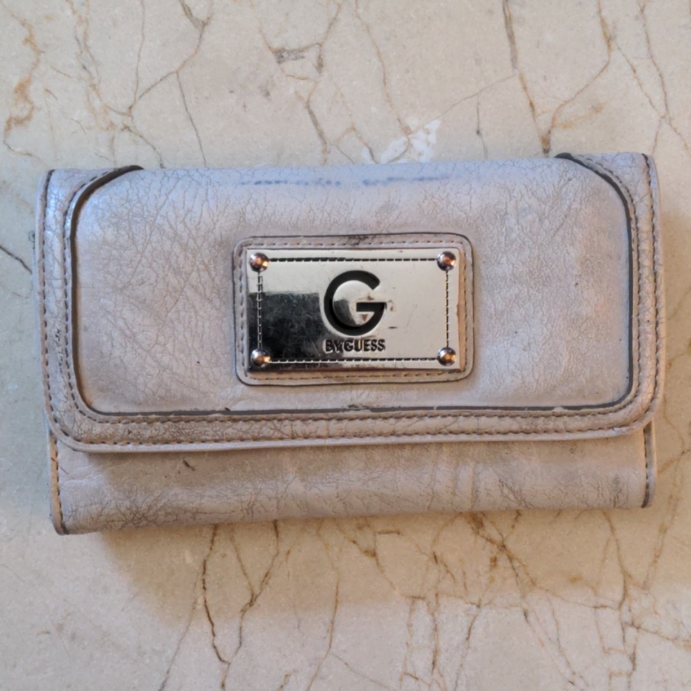 Genuine leather light pink Guess wallet